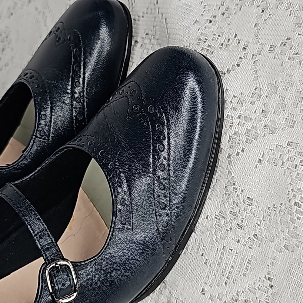 Munro American leather mary jane wingtip kitten heeled blue high heels sz 9 - Picture 2 of 7